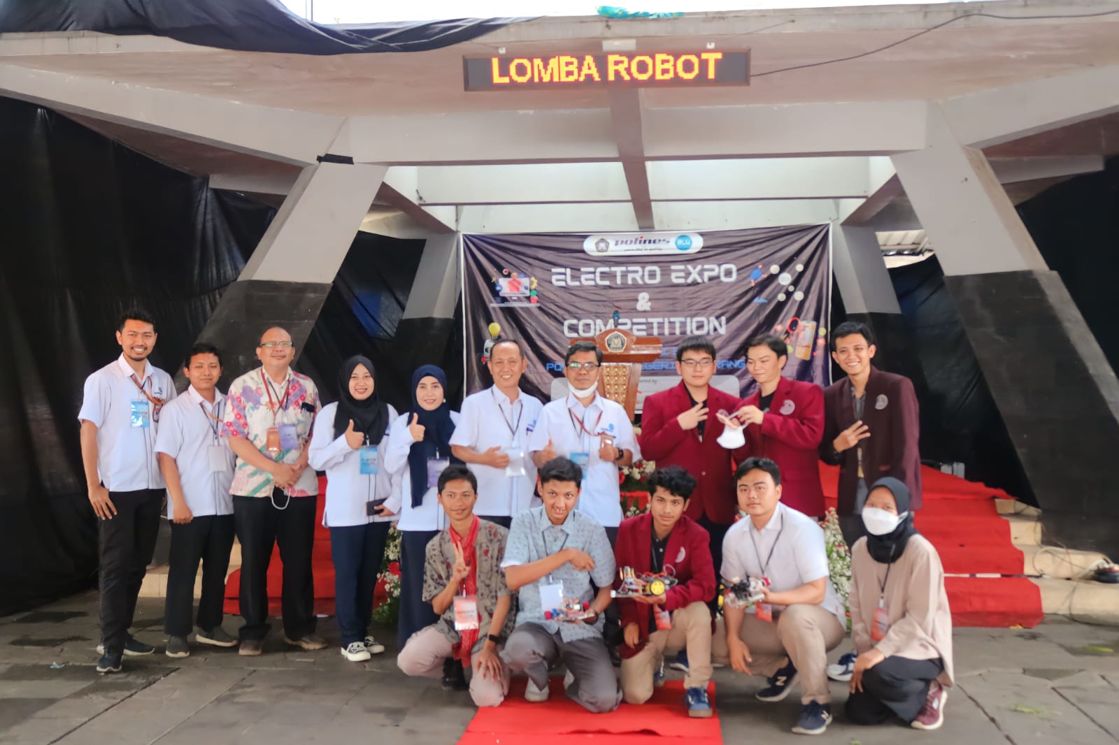 Mahasiswa D3 Elektronika Meraih Juara 1 Dan 3 Lomba Bidang Robot